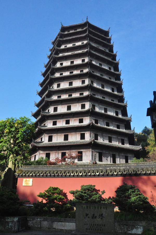 杭州景区古塔,杭州免费的千年古塔