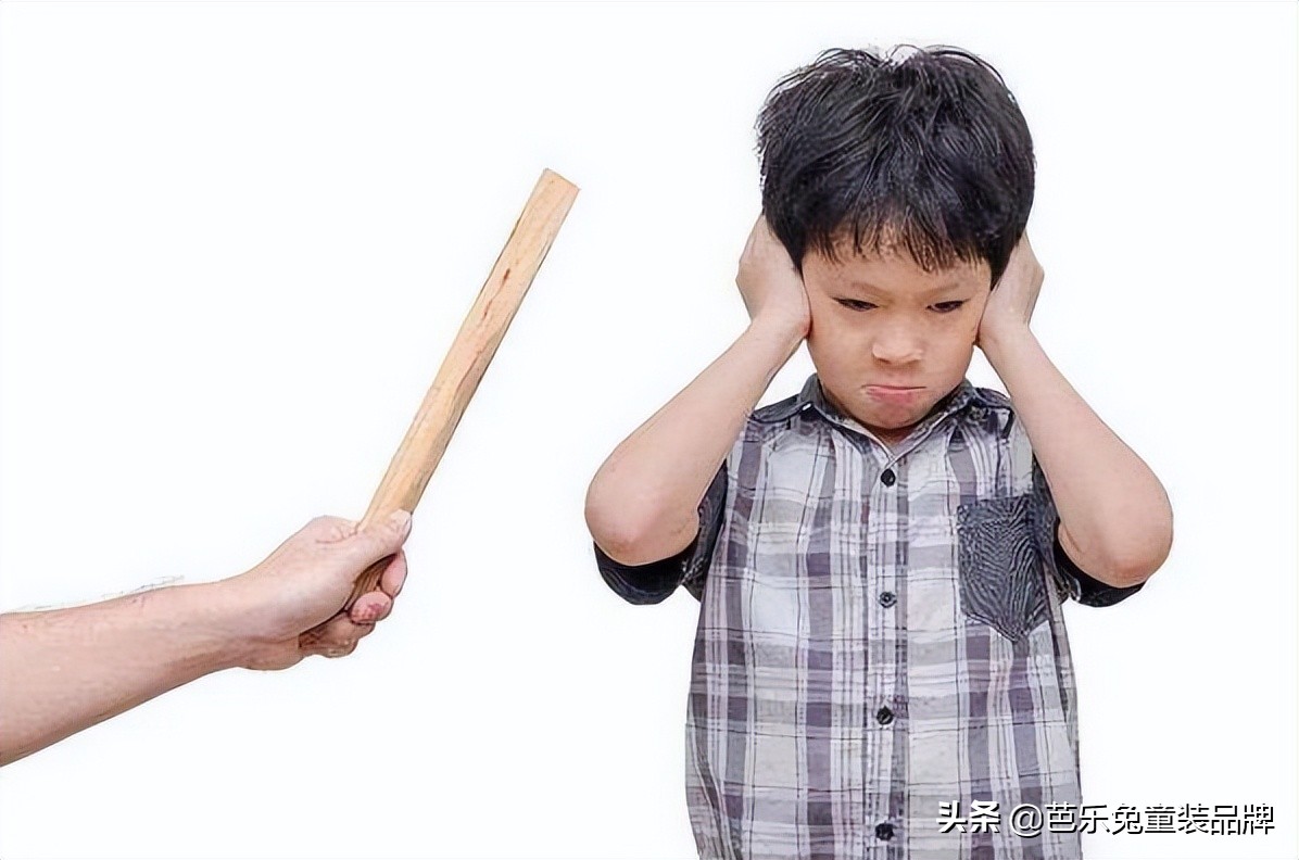 棍棒底下出孝子不打不成器,棍棒底下出孝子孩子不打不成才