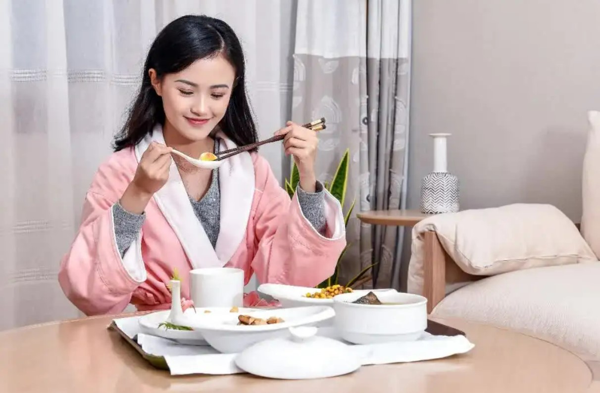 孕妇饿的时候吃什么比较好,孕妇早期饿得特别快吃什么好