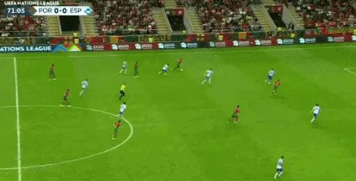 c罗错失单刀球葡萄牙下半场,c罗失单刀葡萄牙晋级