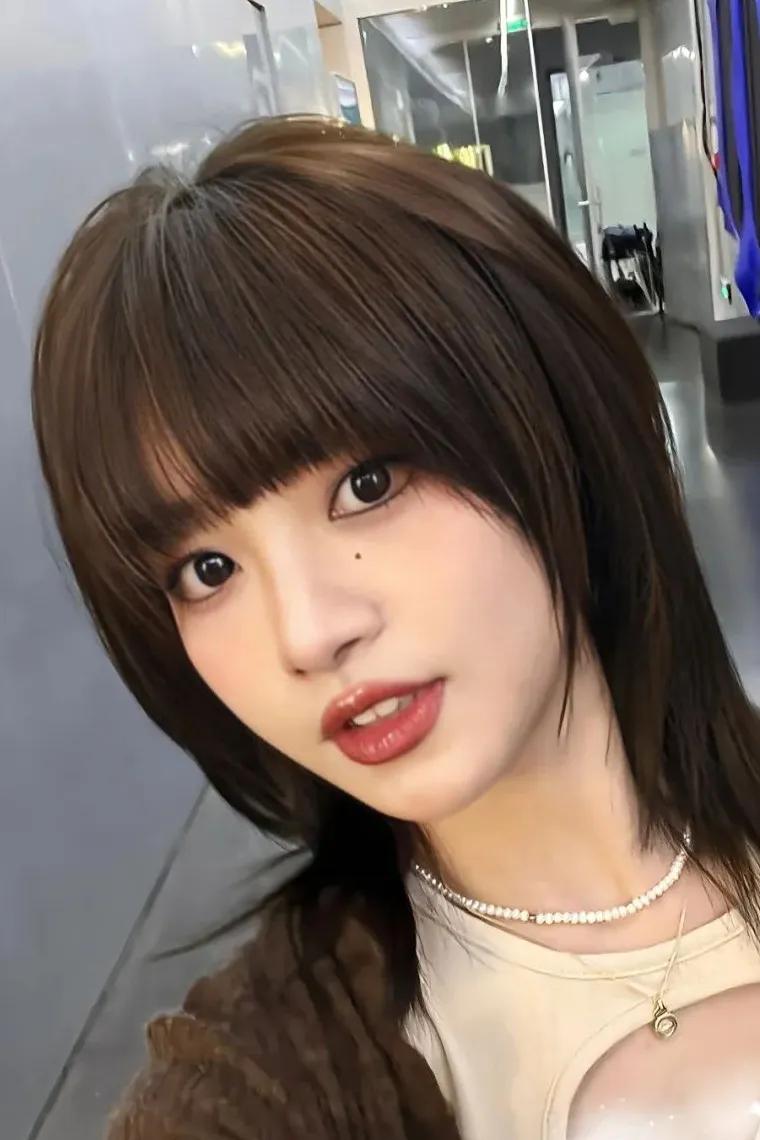 高层次锁骨发中长怎么剪,高层次锁骨发中长怎么造型