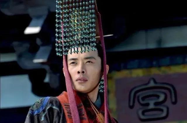 为什么说刘协是汉朝最可悲的皇帝,历史最惨的皇帝刘协