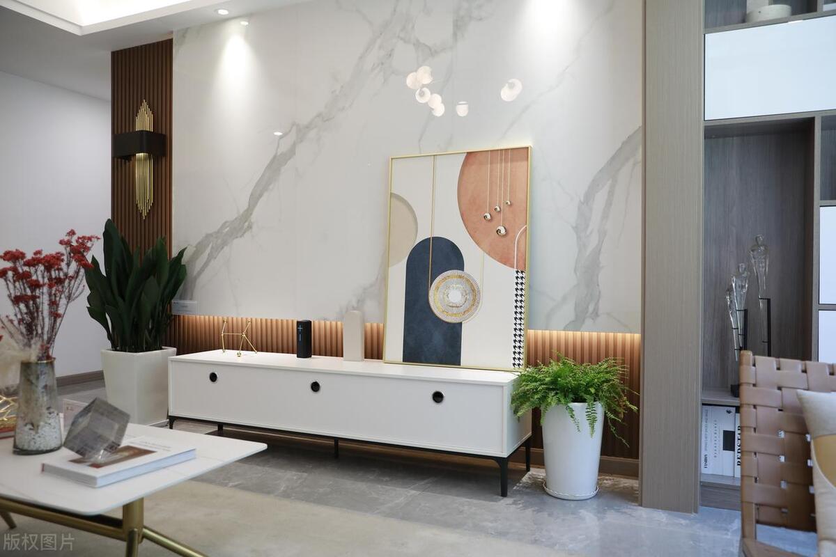 100寸幕布电视柜尺寸多大才合适,4.5米格栅悬空电视柜的最佳尺寸