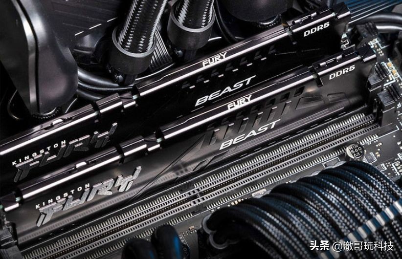 电脑内存插满4条后效果怎么样,电脑4条8g内存插满好吗