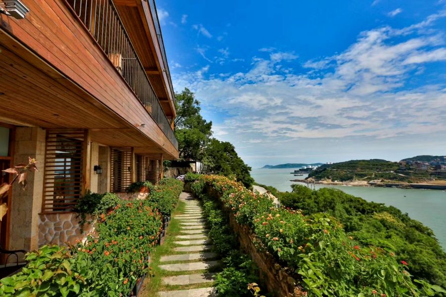 温岭石塘半岛旅游度假区民宿,温岭石塘洞下沙滩民宿蔚蓝风情