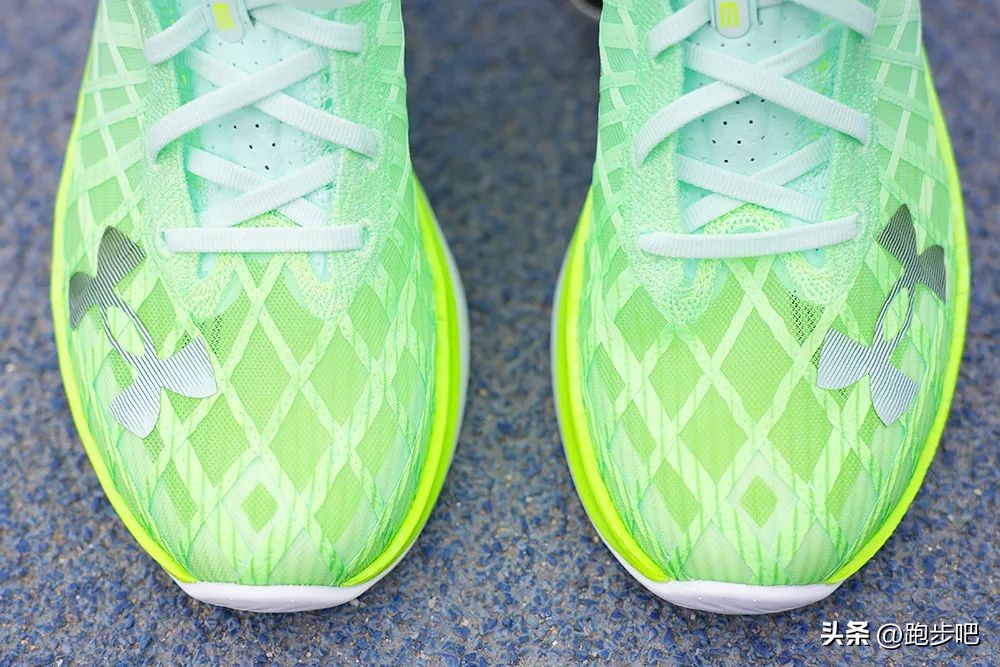 uaflowvelocitise璺戦瀷,uaflowelite璺戦瀷