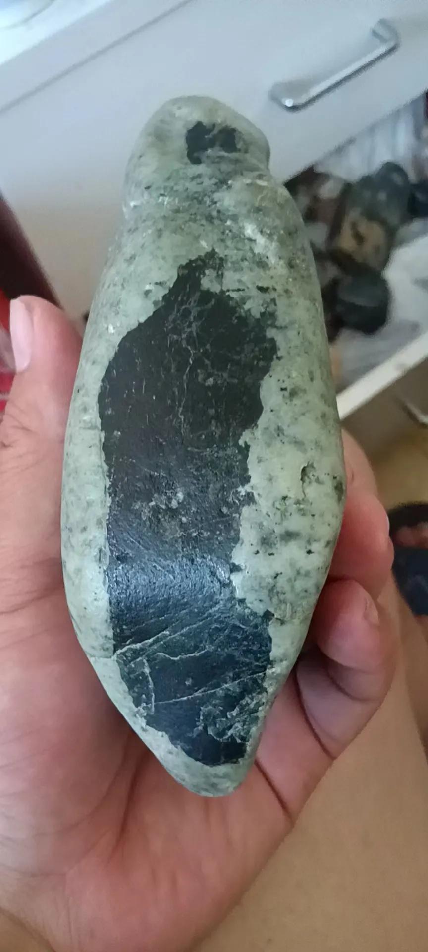 和田玉里有碧玉吗,和田玉戈壁料碧玉值钱吗