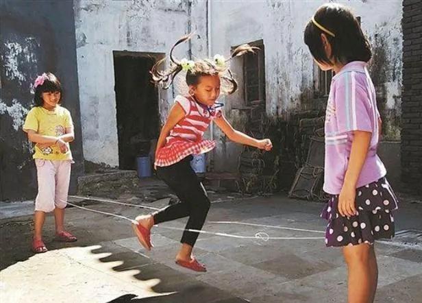 真实影像80后童年的回忆,7080后的童年回忆只准看不准哭