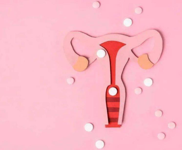 女性阴道有白色泡沫排出来，是咋回事？暗示了什么？医生给出答案