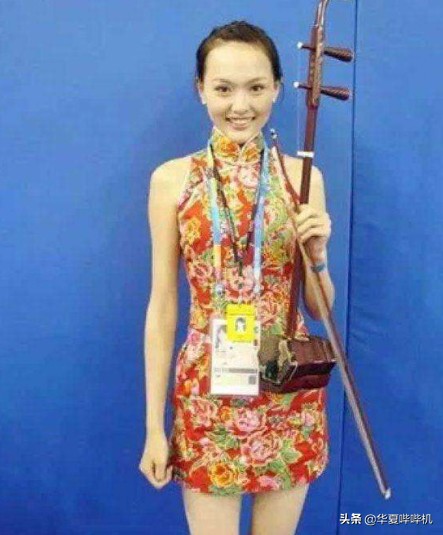 频频高调为辱华品牌站台，唐嫣是缺钱被坑了，还是明知故犯？