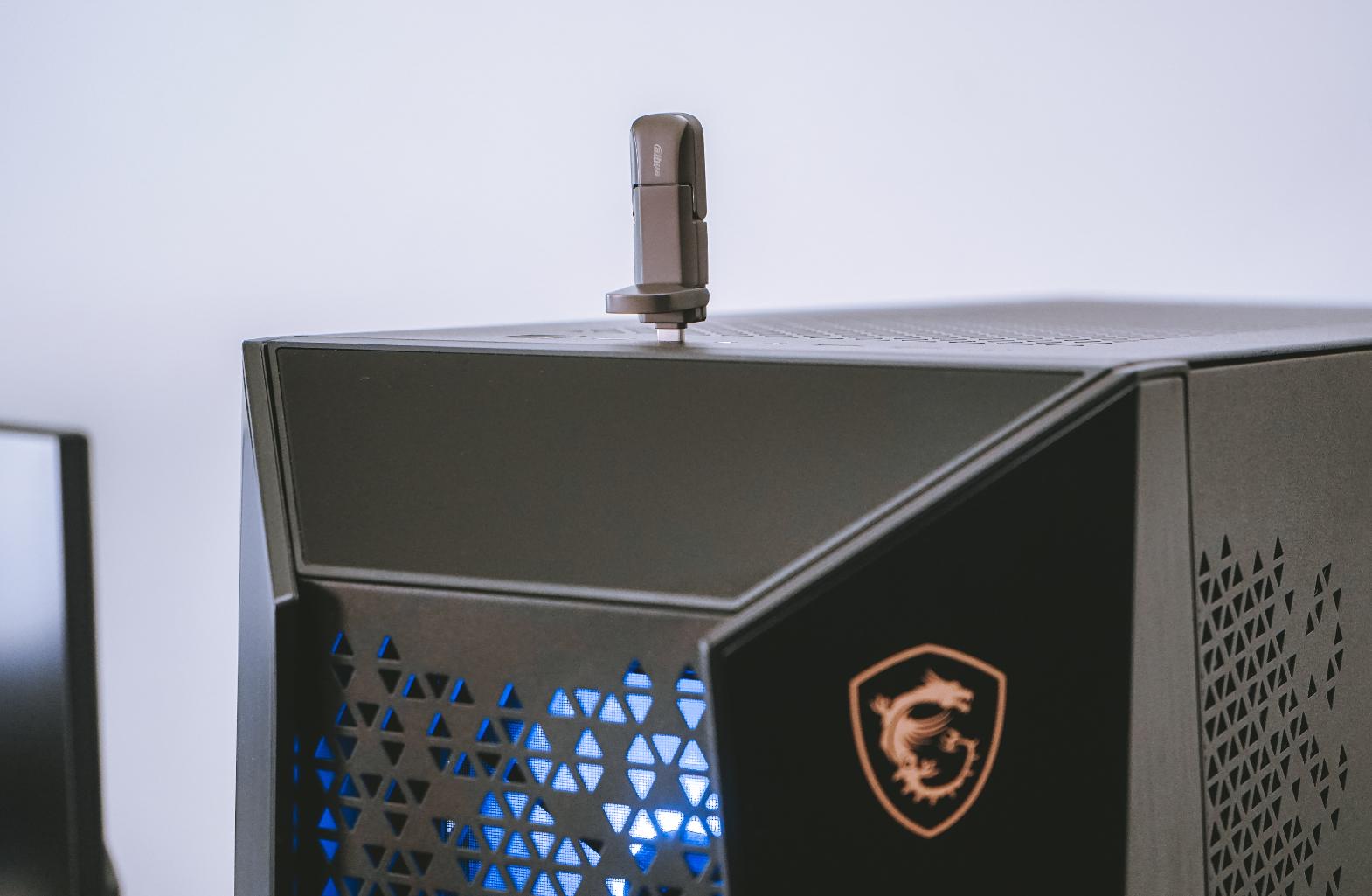 为什么大华809拷贝速度30多兆,大华s809支持win7吗