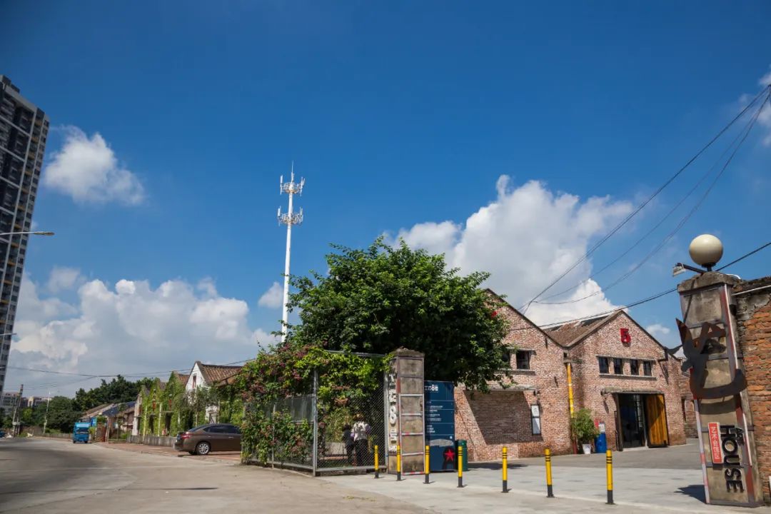 东莞城市学院citywalk,来东莞读书