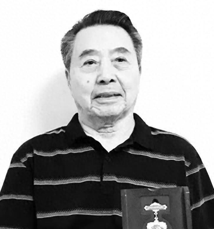 九月半刚过名人六人一一去世，回顾他们的一生令人兴奋又悲伤