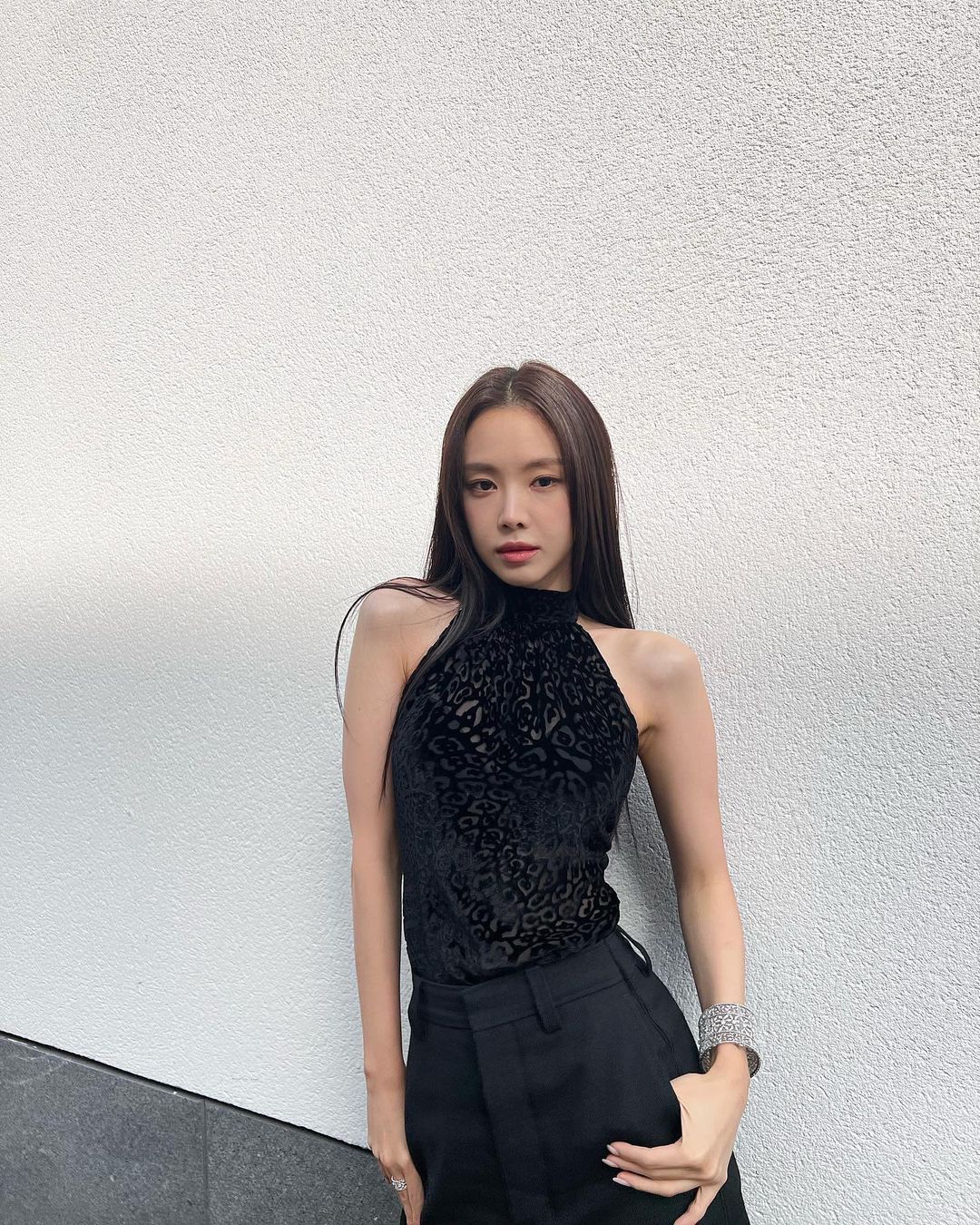 孙娜恩完美身材图片,孙娜恩梨形身材