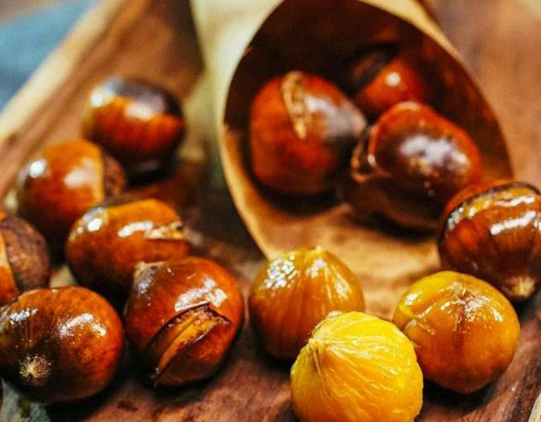 泰国富豪19岁发家致富,泰国男生卖海苔致富