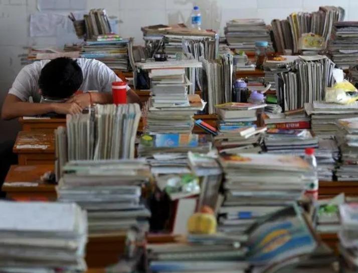 西方国家为何害怕我国崛起？日本专家道出真相，看完各国自愧不如