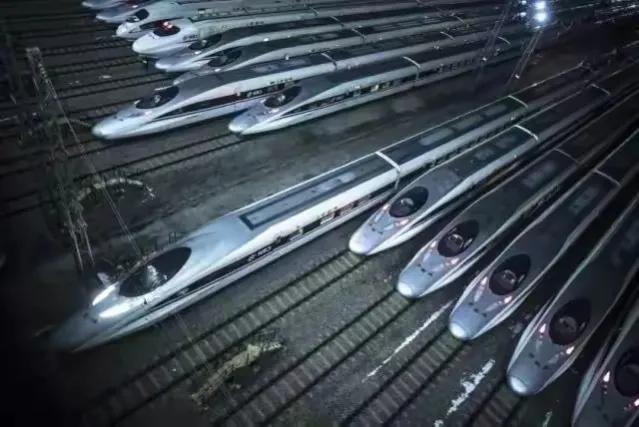 动车和高铁的问题,终于明白高铁与动车的区别了