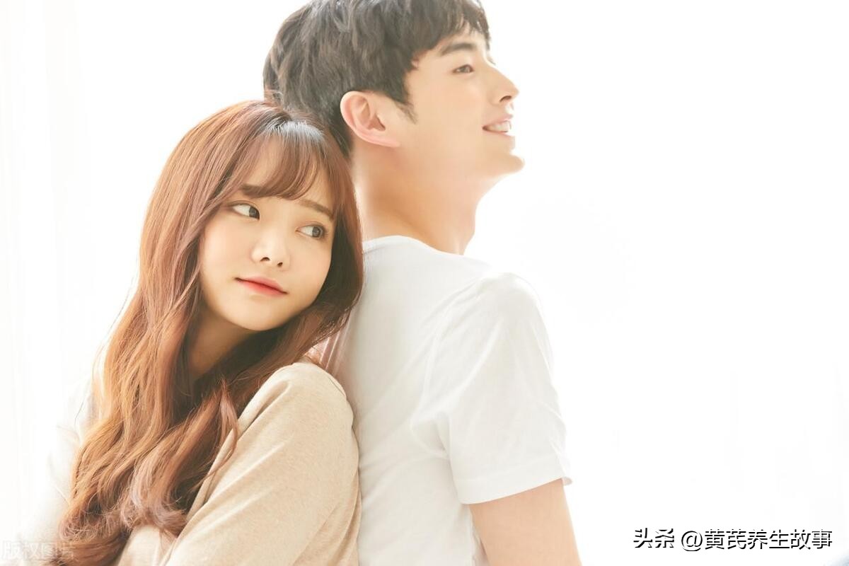 假性尖锐湿疣有颗粒感,湿疣是一个小肉粒是尖锐还是假性