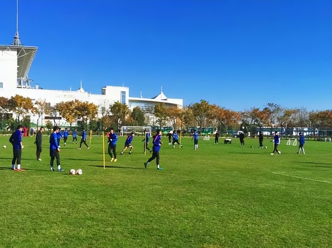 武汉三镇足协名单,武汉三镇是中超新球队吗