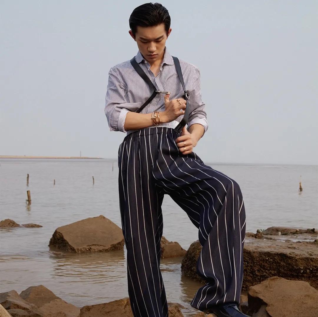 易烊千玺和谷爱凌的妈妈,谷爱凌妈妈怎样培养女儿天赋