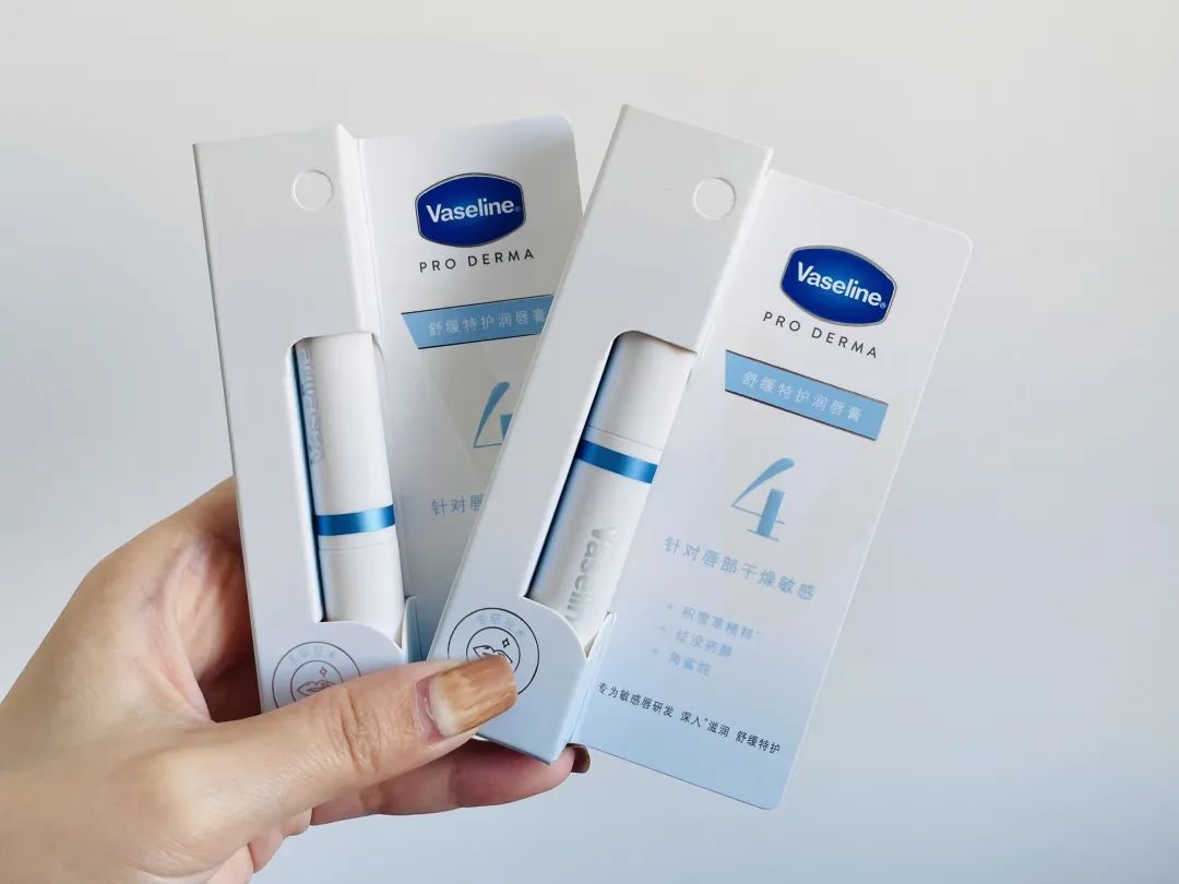 润唇膏为何越涂越干呢,涂了这么多年的润唇膏