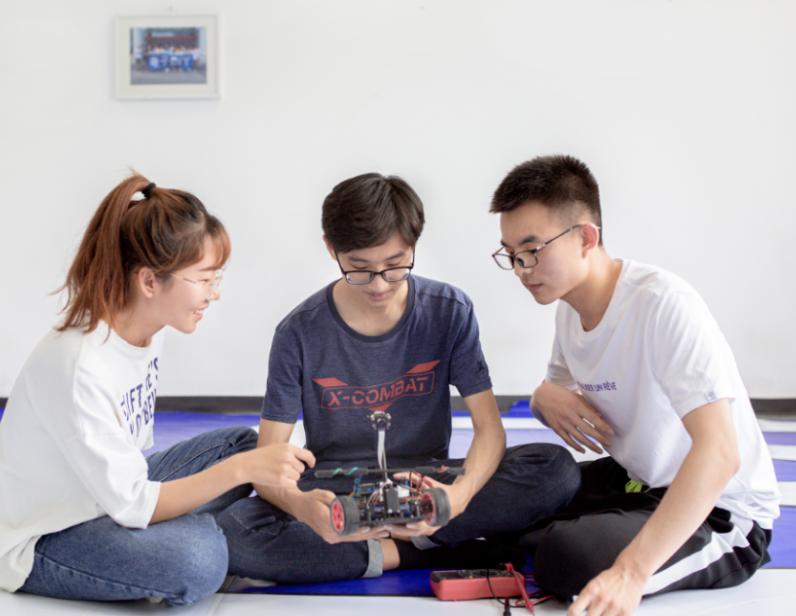 10大本科就业率超高的专业,本科就业率最高的十大专业排名