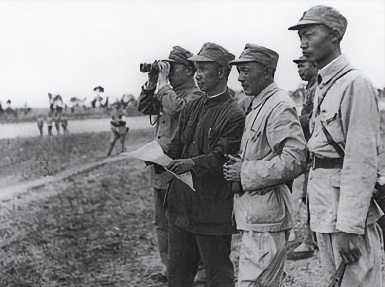 专打“神仙仗”的粟裕大将，在79年却反对打越南，这背后有啥原因