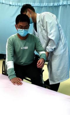 脑梗偏瘫后注意事项,脑梗偏瘫肢体恢复期最初锻炼方法