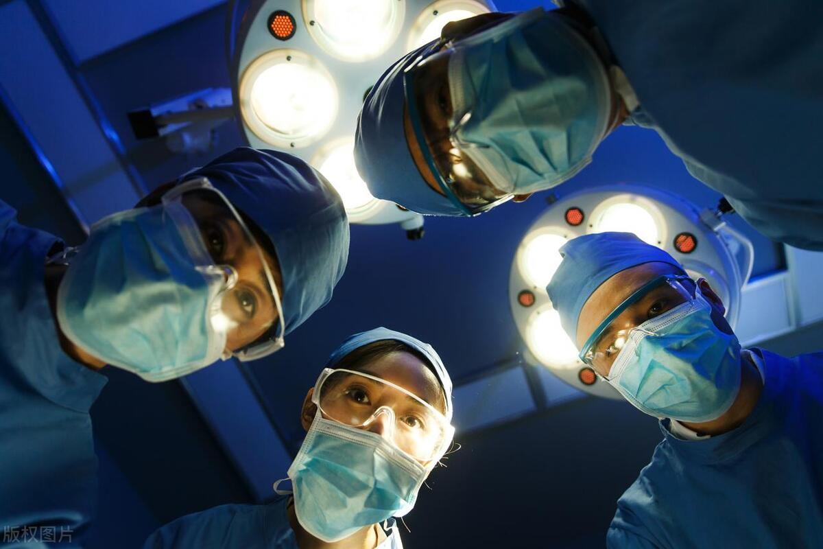 女生变性成男生会有哪些变化,女性患有视网膜色素变性还能生育