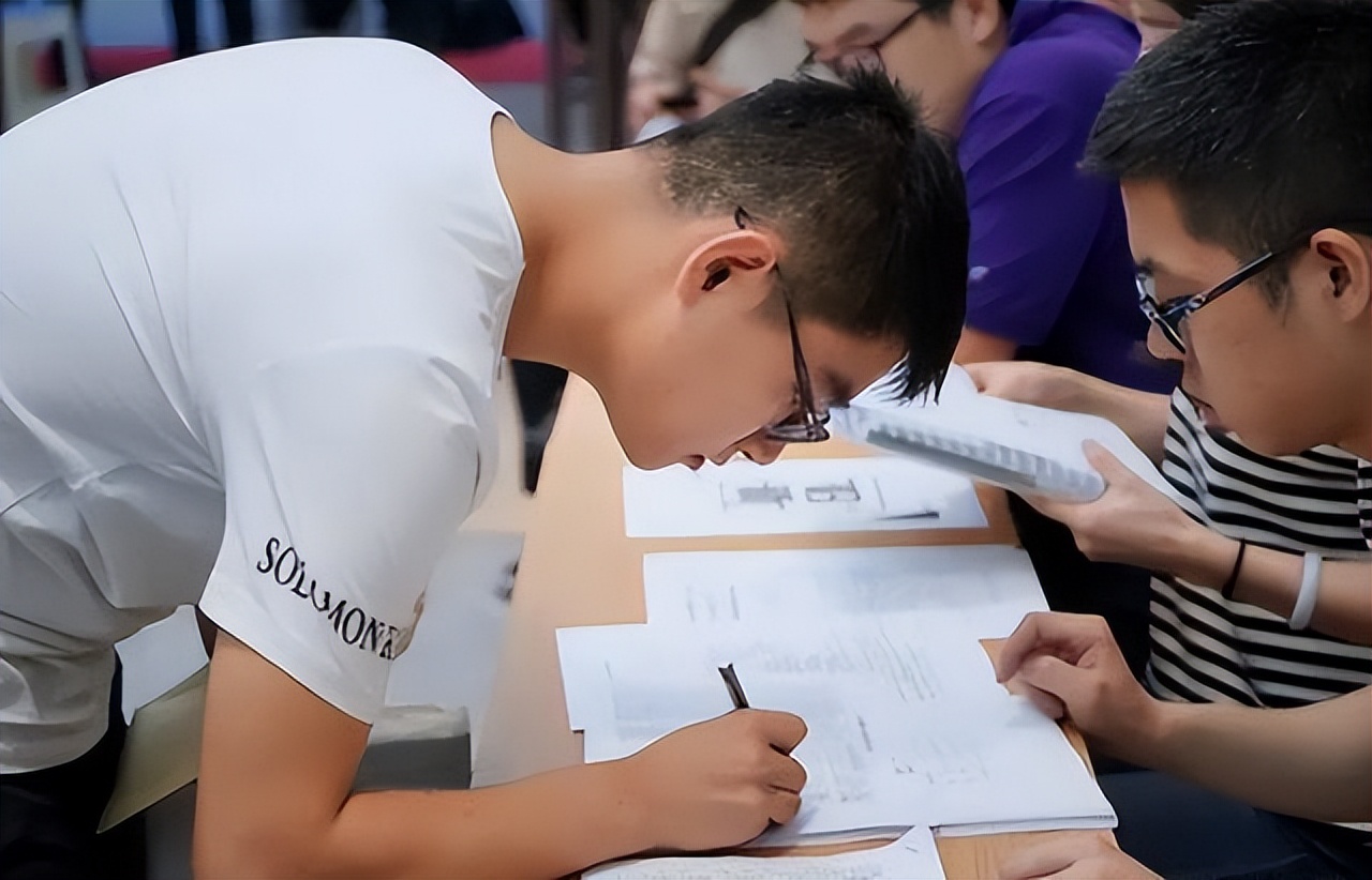 究竟应不应辞职考研？一位女大学生的经历，触动无数考研族的内心