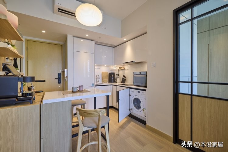 情侣在香港花800万买36平豪宅,28岁香港夫妻买下35m2蜗居