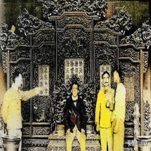 日军侵华兽行,日军当着国军的面杀俘虏