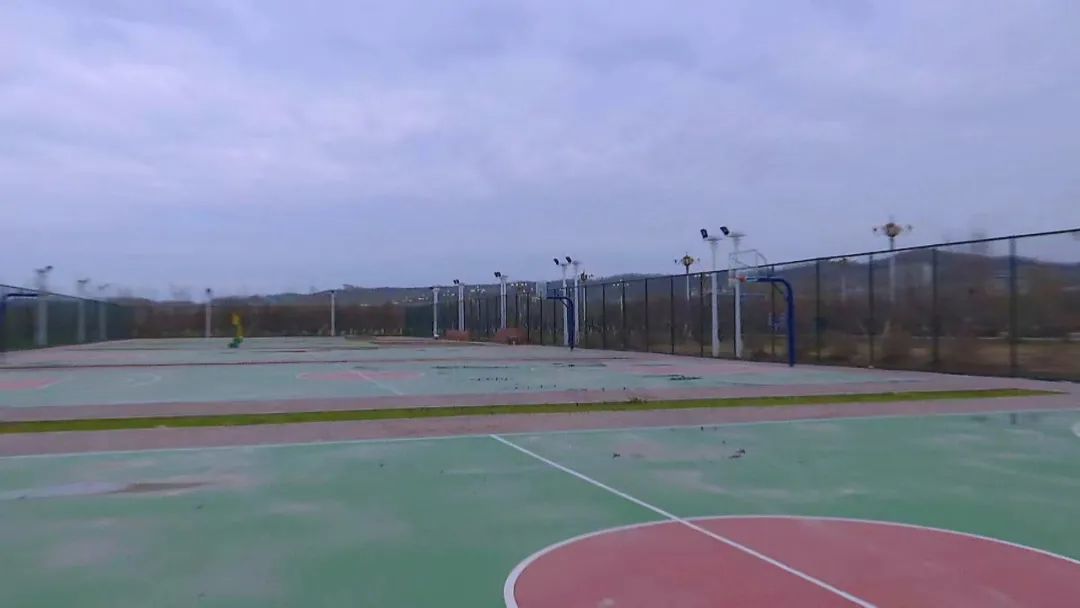 抚远沿江广场,抚远开放了吗