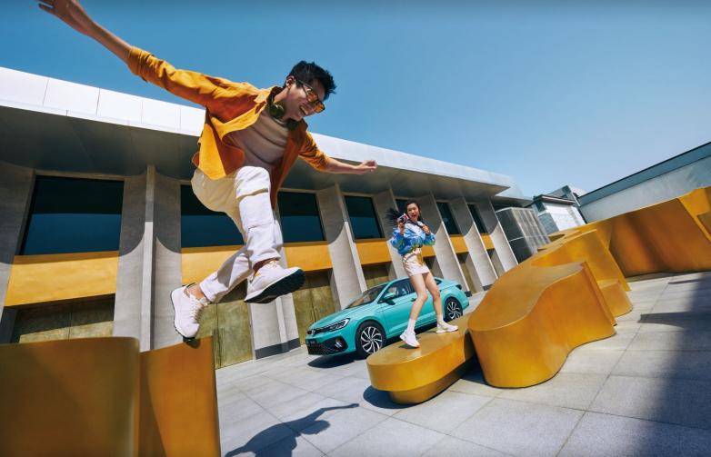 轩逸2022款和朗逸2022款选哪个好,德系车朗逸哪款好看点实用