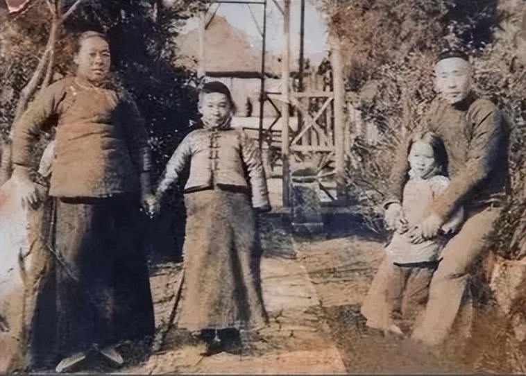 物理学家吴健雄简历,中国女科学家吴健雄的故事