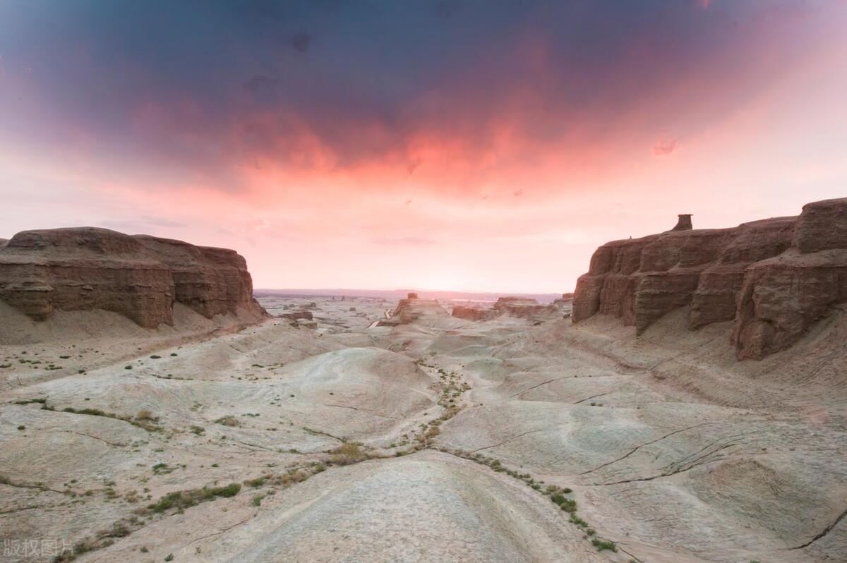 南北疆旅游最佳路线图,乌鲁木齐出发全疆旅游攻略