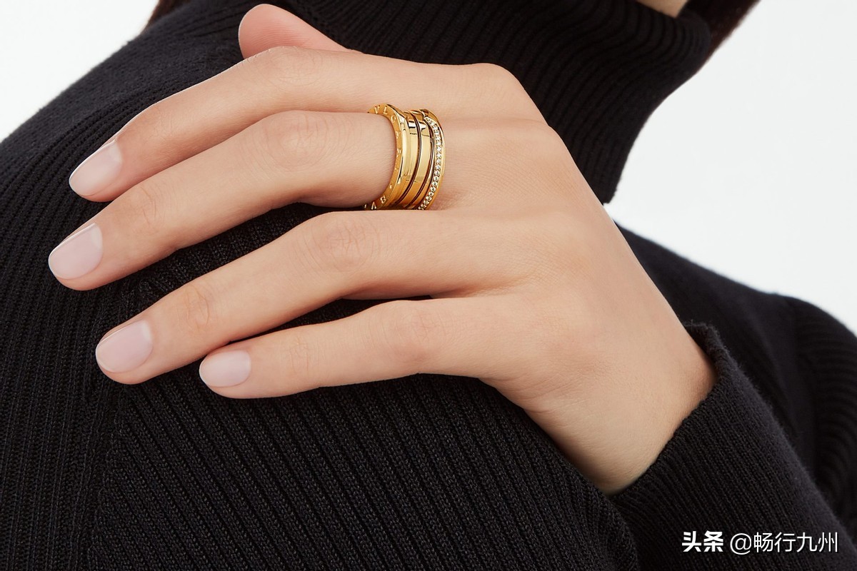 bvlgari彩色蓝宝石,bvlgari黑陶瓷带钻