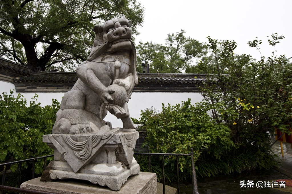 孔府正门以及正门楹联,孔府重光门对联图片