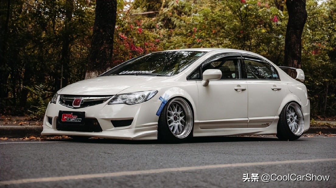 可盐可甜的cc,本田八代思域效果图