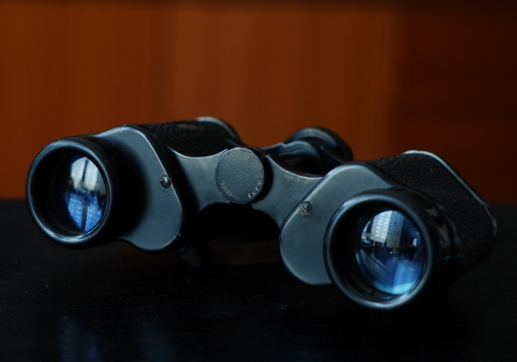 战争时期的老式军用望远镜,战争年代的18倍望远镜