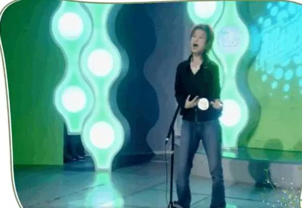 李宇春39岁现状态,为何李宇春35岁至今单身一人