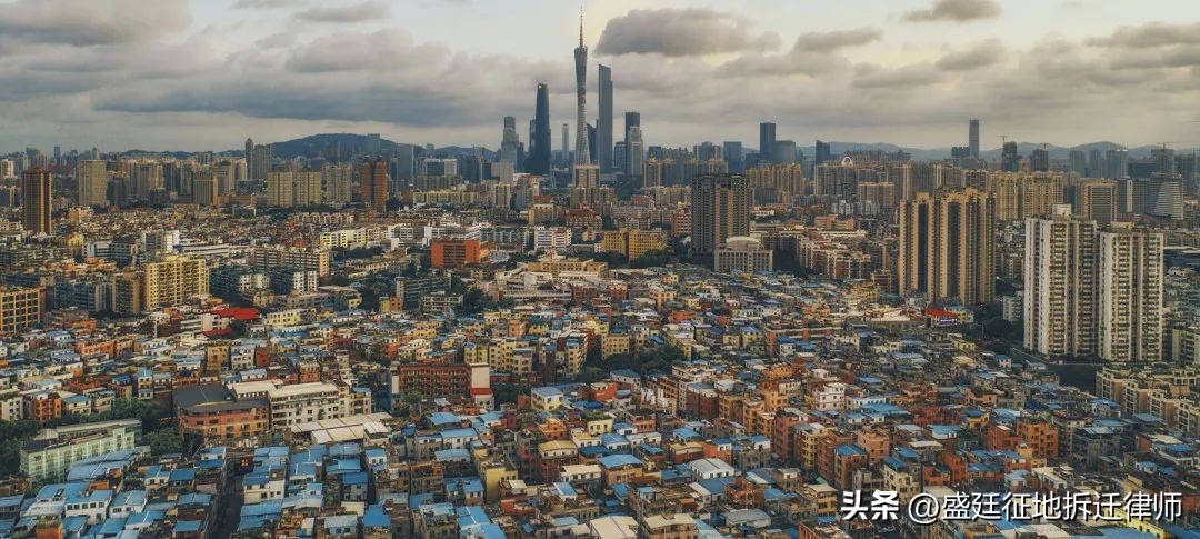 违法强拆可否按周边拆迁腾退补偿,棚户区改造违法怎么起诉房屋征收