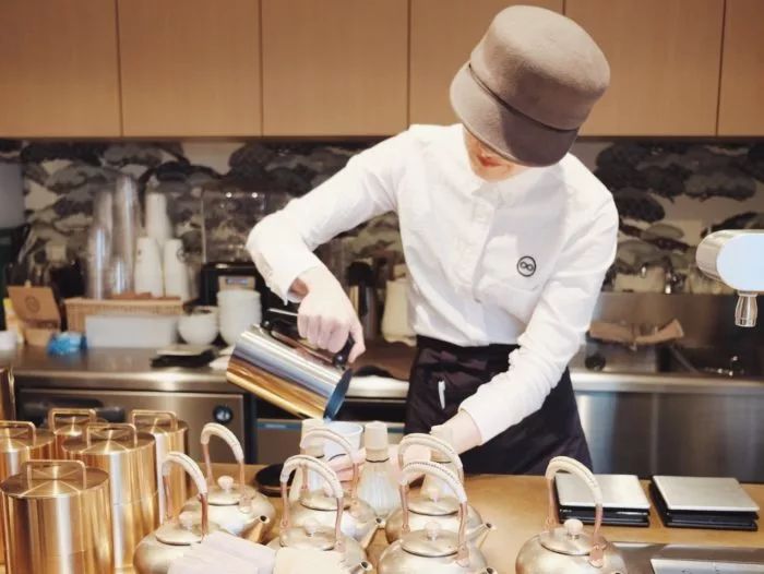 文圣茶说丨日本「八屋茶店」代官山店