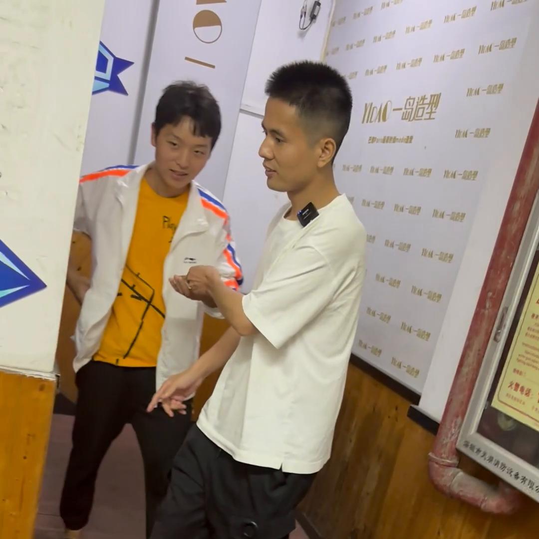 iphone14发布旧款回收价,新出的iphone14黄色