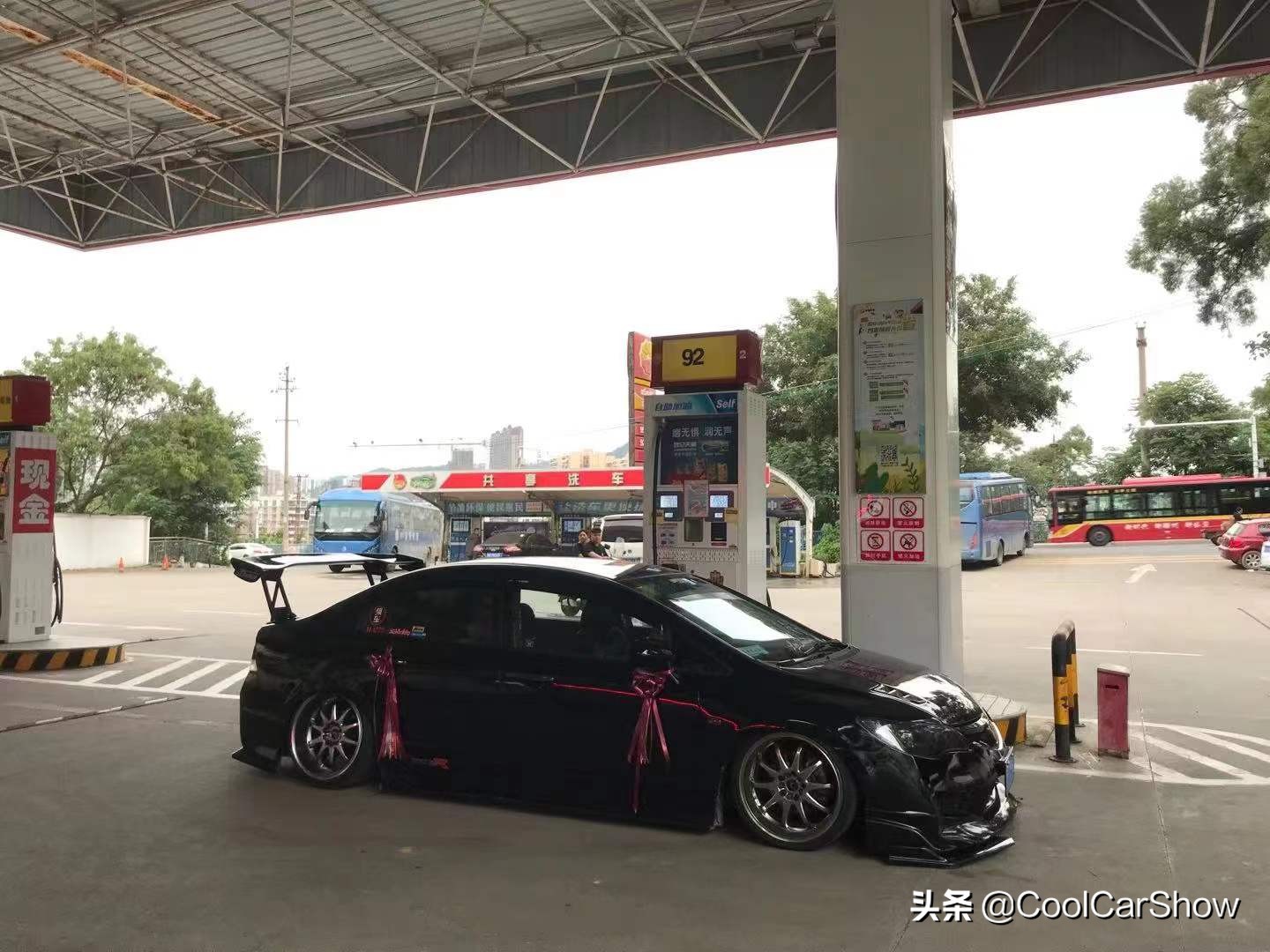 从姿态到竞技，AT换MT，这位车友是如何被八代思域“毒害”的？