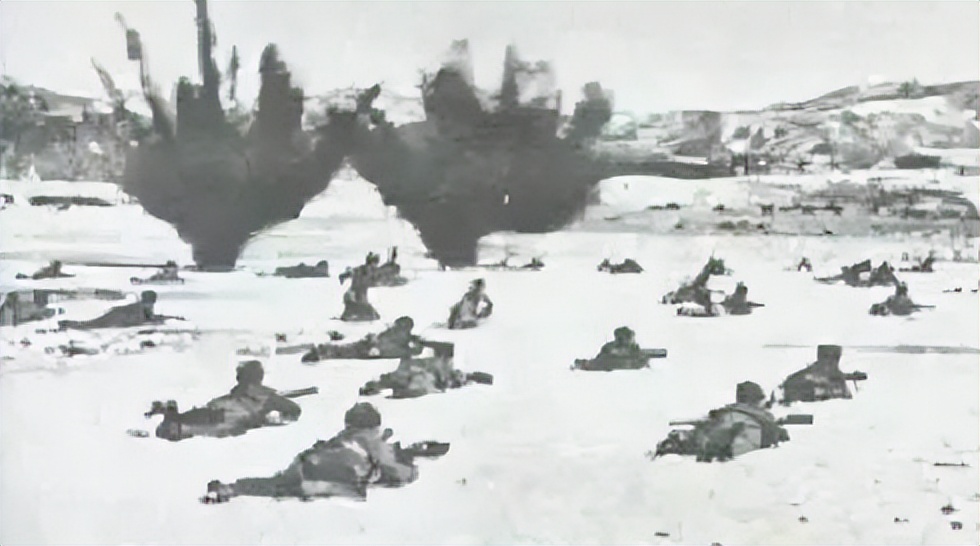 日本军舰用毒气弹,日本兵用毒气弹