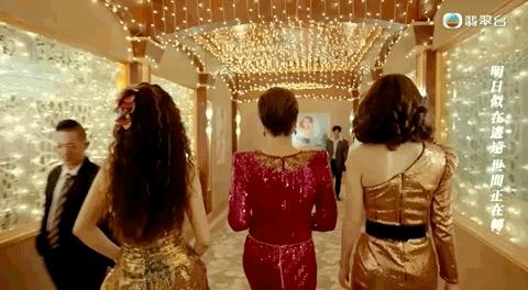 性感女神月入几十万，大家一起“下海”？她没被骂多亏有香港挡着