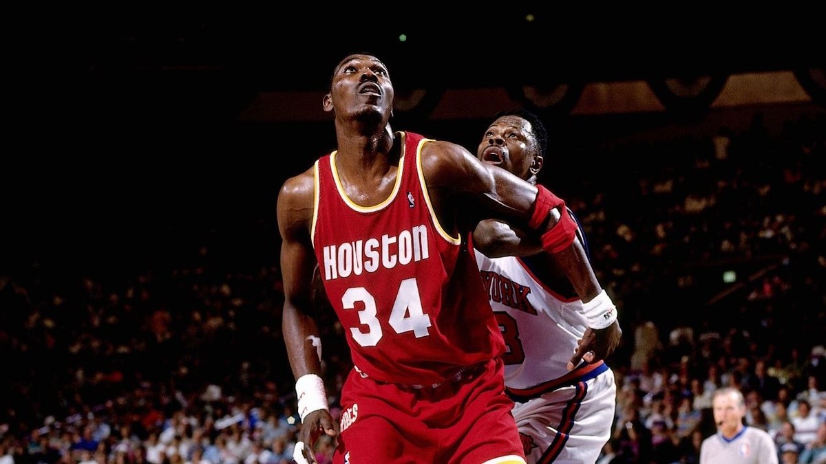 10分4篮板抢断,10-11篮板王