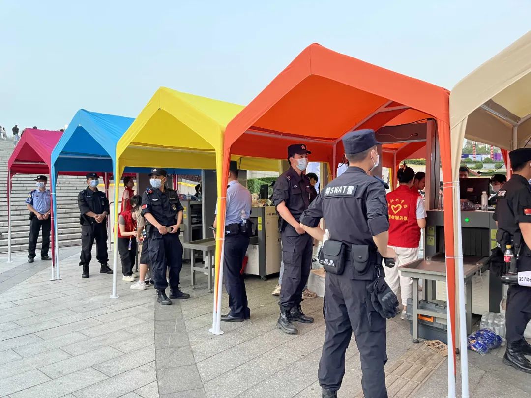 燃情五一|智威安保圆满完成热浪音乐嘉年华（廉江站）安保项目