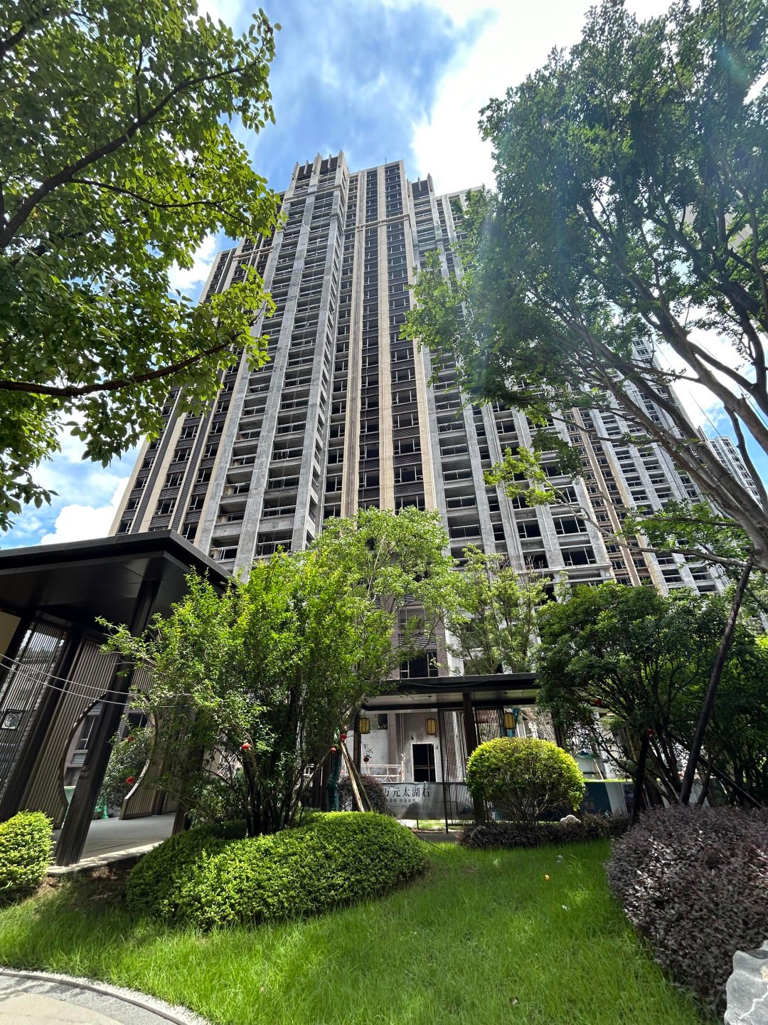 性价比超高零公摊得房率百分百,高赠送楼盘哪个好